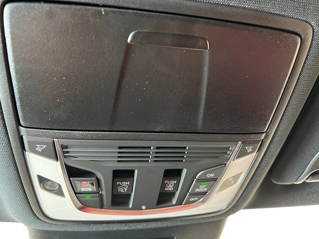 2025 Acura MDX w/A-Spec Package
