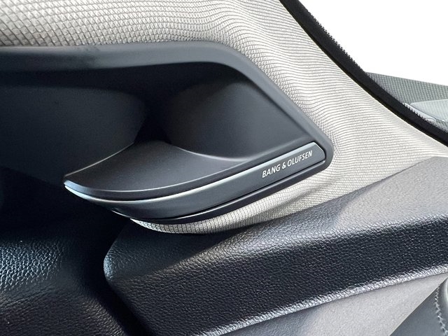 2025 Acura MDX w/Technology Package