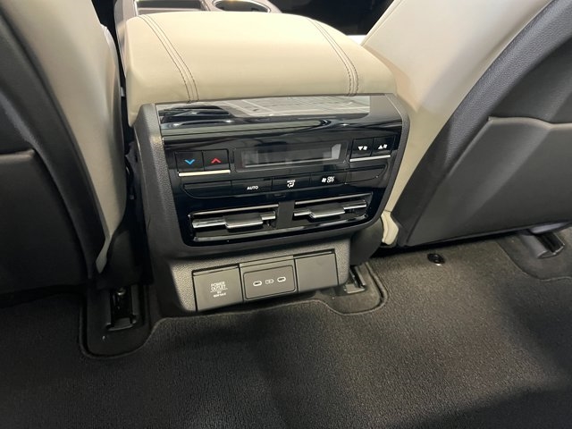 2025 Acura MDX w/Technology Package