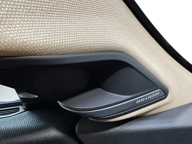 2025 Acura MDX w/Advance Package