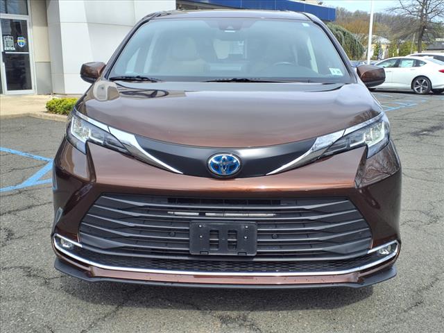 2021 Toyota Sienna XLE 7-Passenger