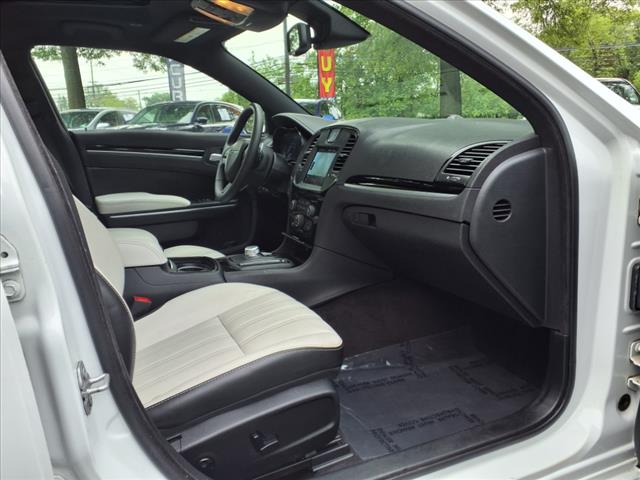 2017 Chrysler 300 S