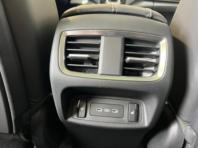 2025 Acura RDX w/Advance Package