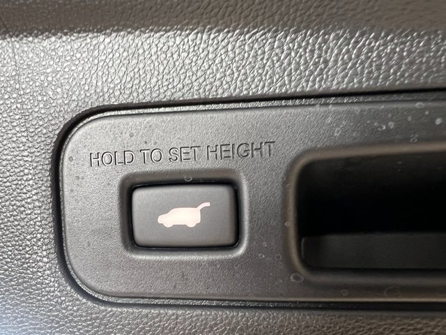 2025 Acura MDX 