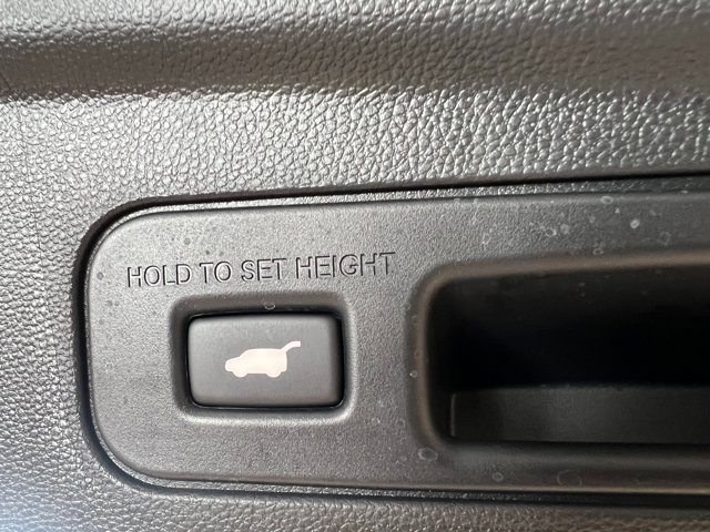 2025 Acura MDX 