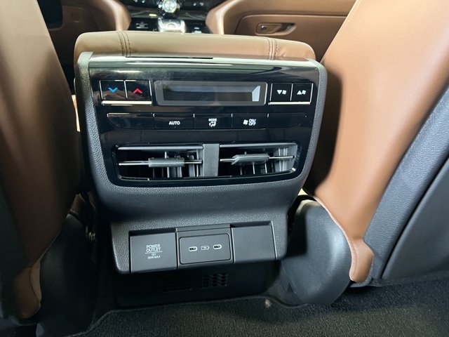 2025 Acura MDX w/Technology Package