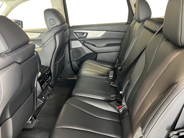 2025 Acura MDX w/Technology Package