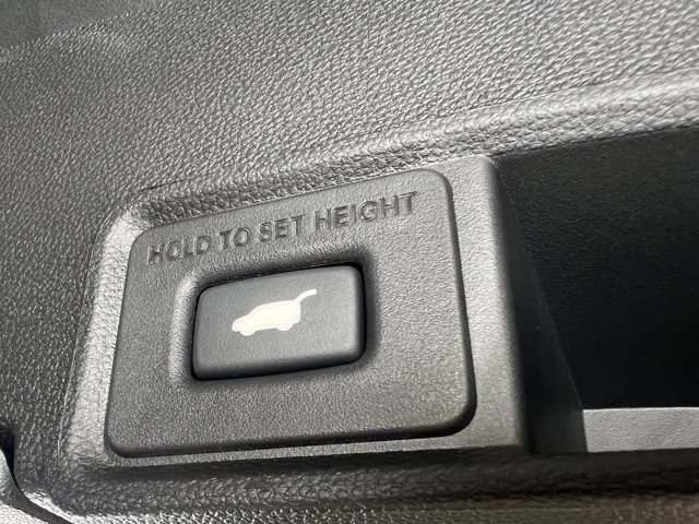 2025 Acura RDX w/Technology Package