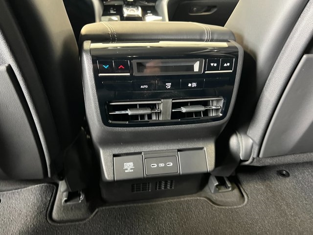 2025 Acura MDX w/Technology Package