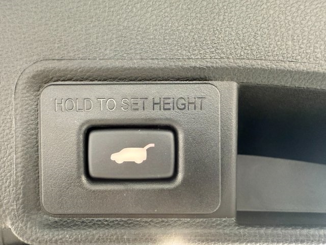 2025 Acura RDX w/Advance Package