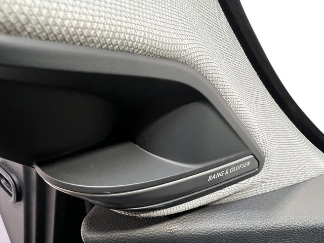 2025 Acura MDX w/Advance Package