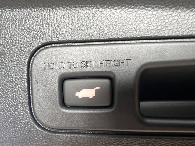 2025 Acura MDX w/Technology Package