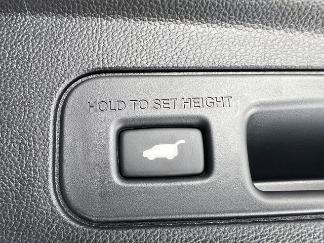 2025 Acura MDX w/Technology Package
