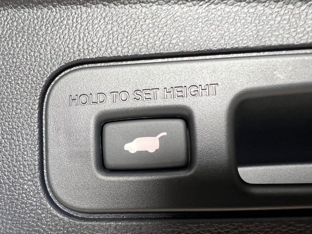 2025 Acura MDX w/Technology Package