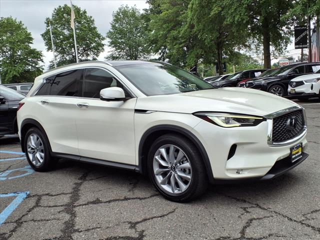 2022 INFINITI QX50 Essential