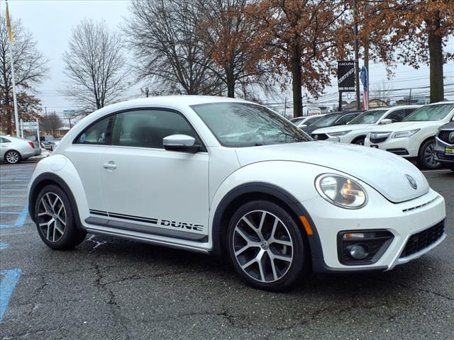 2016 Volkswagen Beetle 1.8T Dune