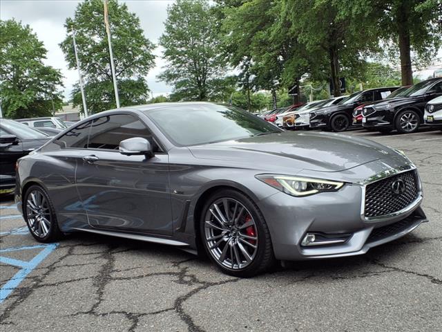 2017 INFINITI Q60 Red Sport 400