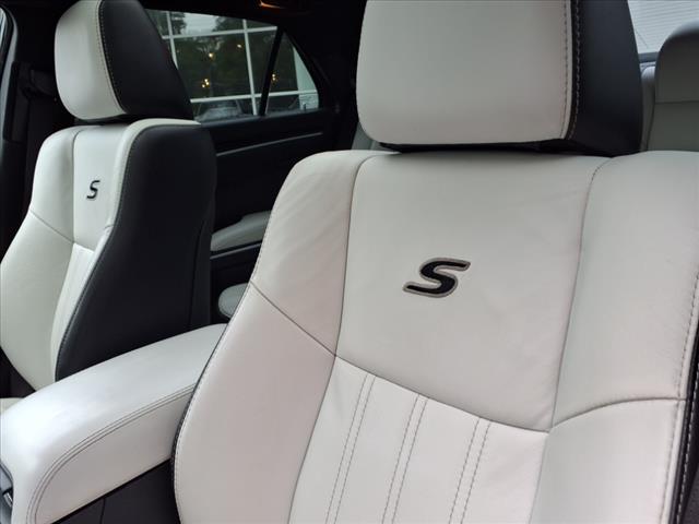 2017 Chrysler 300 S