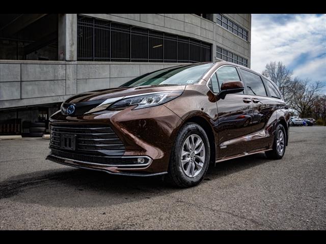 2021 Toyota Sienna XLE 7-Passenger