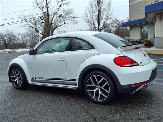 2016 Volkswagen Beetle 1.8T Dune