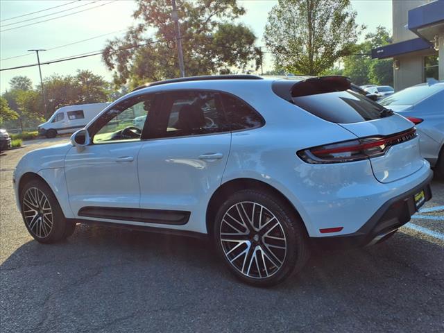 2022 Porsche Macan Base