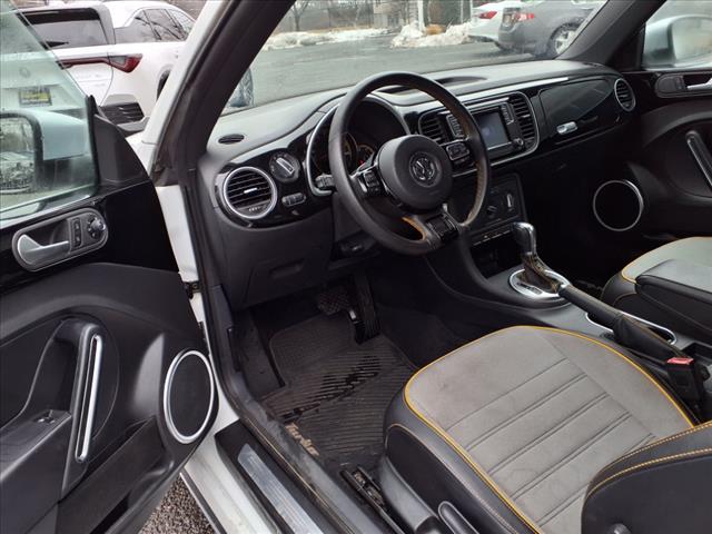 2016 Volkswagen Beetle 1.8T Dune