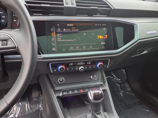 2024 Audi Q3 quattro S line Prem Plus 45 TFSI