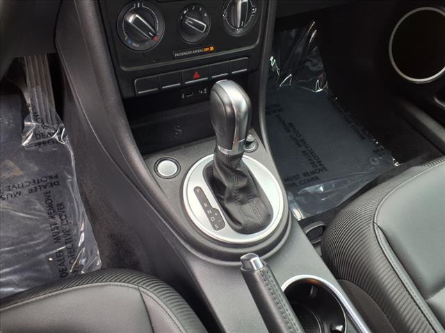 2016 Volkswagen Beetle Convertible 1.8T SEL PZEV