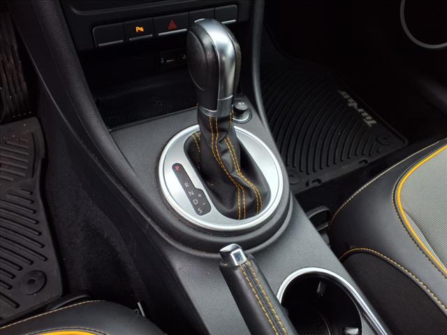 2016 Volkswagen Beetle 1.8T Dune