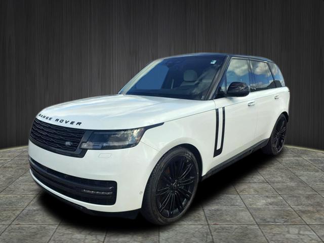 2025 Land Rover Range Rover P530 SE