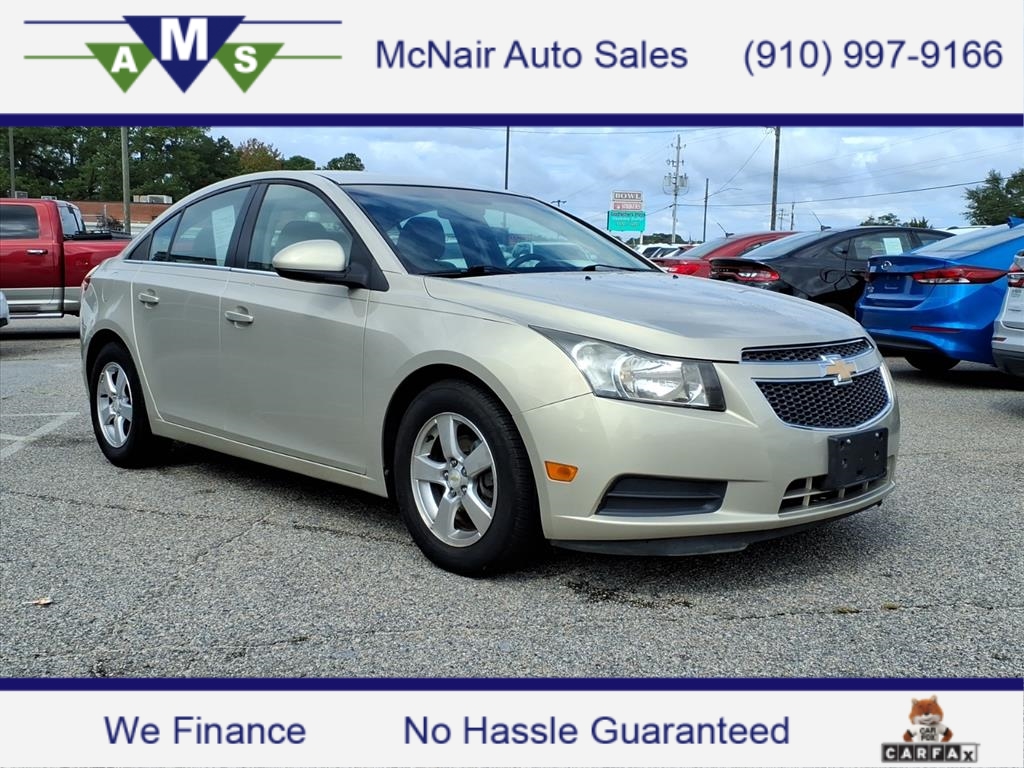2011 Chevrolet Cruze LT - main photo