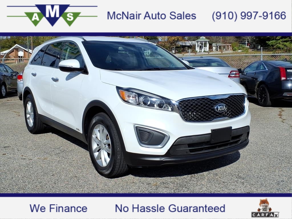 2016 Kia Sorento LX - main photo