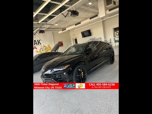 2020 Lamborghini Urus Base