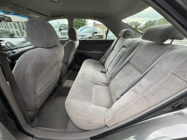 2003 Toyota Camry LE:R2671