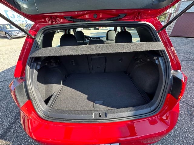 2018 Volkswagen Golf GTI S photo 12
