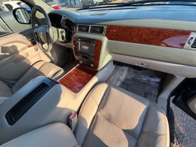 2012 Chevrolet Suburban LTZ:R2652