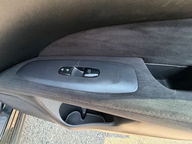 2014 Nissan Pathfinder S:R2679