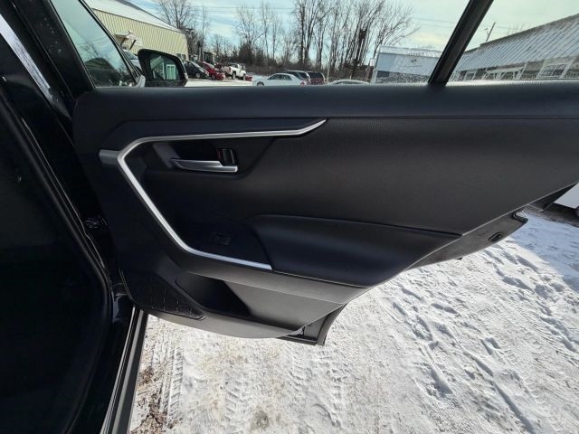 2021 Toyota RAV4 Hybrid XLE:R2651