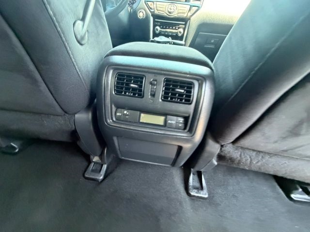 2014 Nissan Pathfinder S:R2679