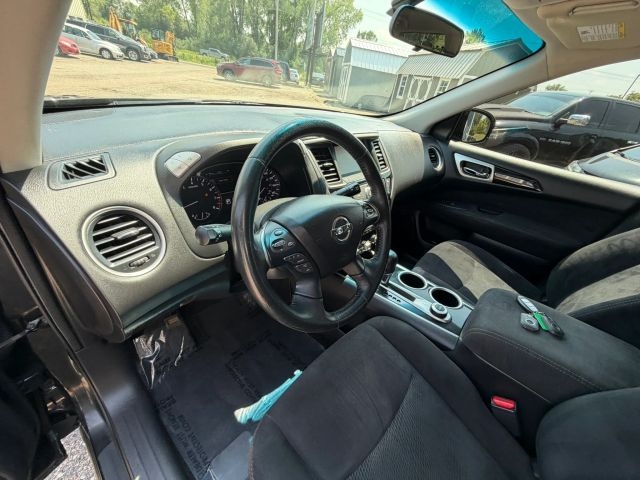 2014 Nissan Pathfinder S:R2679