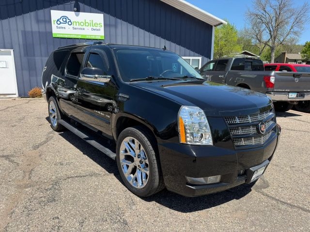 2013 Cadillac Escalade ESV AWD Premium's photo