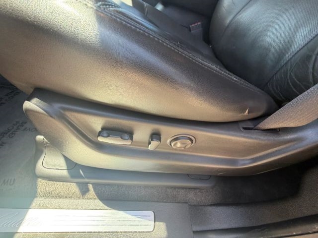 2013 Cadillac Escalade ESV Premium:R2674