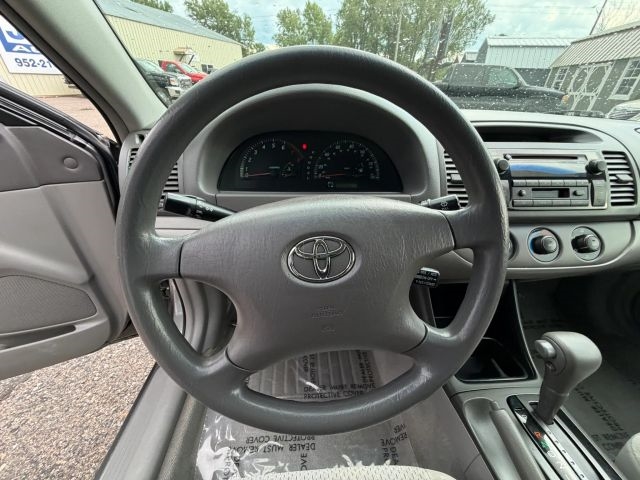 2003 Toyota Camry LE:R2671