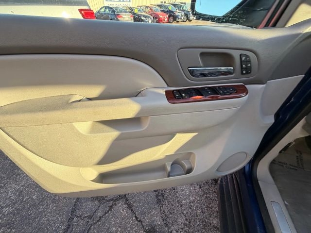 2012 Chevrolet Suburban LTZ:R2652