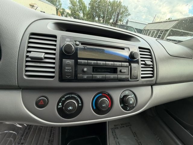 2003 Toyota Camry LE:R2671