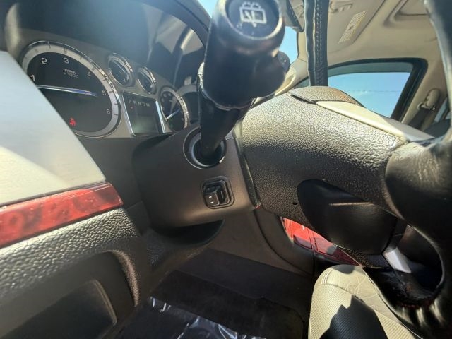 2013 Cadillac Escalade ESV Premium:R2674
