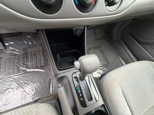2003 Toyota Camry LE:R2671