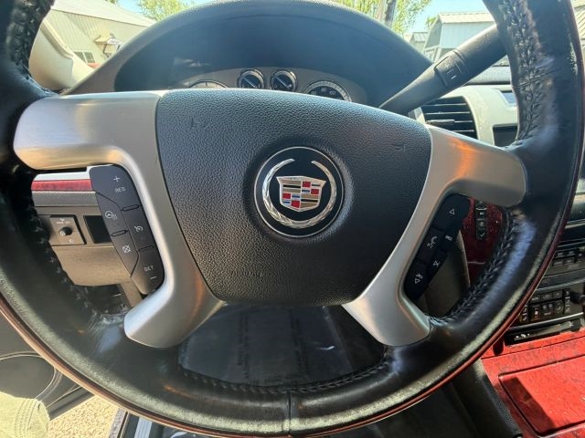 2013 Cadillac Escalade ESV Premium:R2674