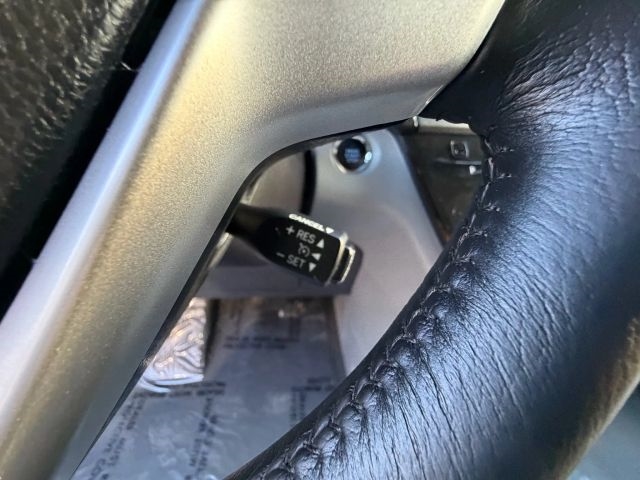 2017 Toyota Sienna XLE 7-Passenger:R2653