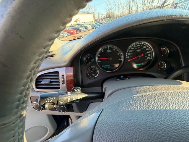 2012 Chevrolet Suburban LTZ:R2652